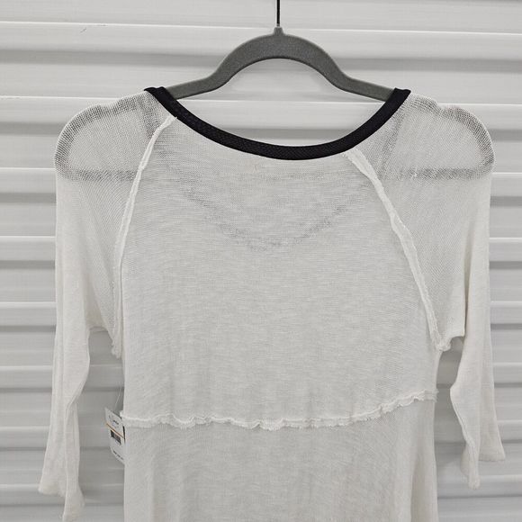 Free People Intimately Layering Top Womens Size S Lightweight Knit White * FLAW - Picture 5 of 12